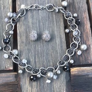 Grey/Silver chocker